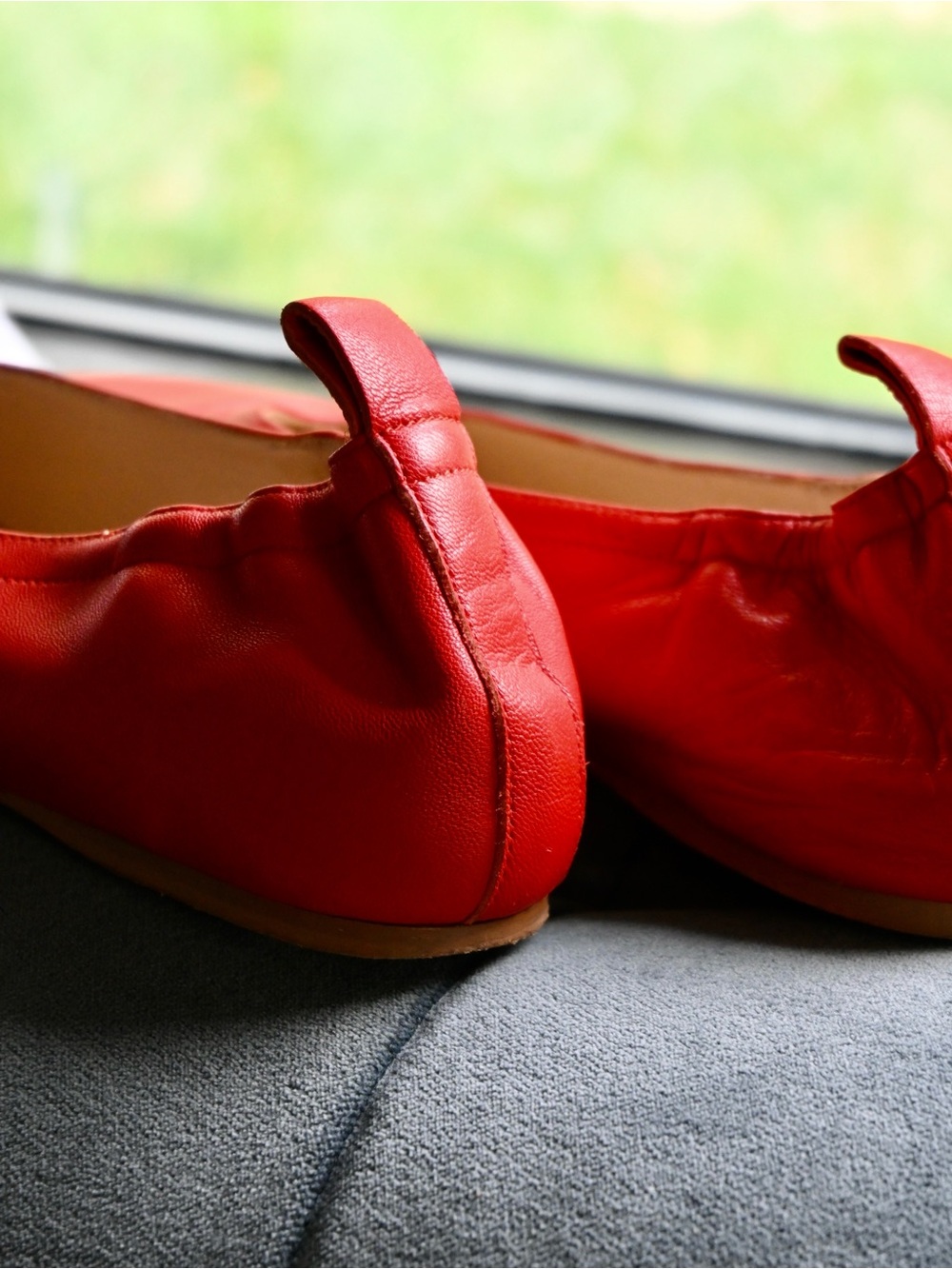 Everlane Italian-Made Leather Ballet Flats - Picture 3 of 5